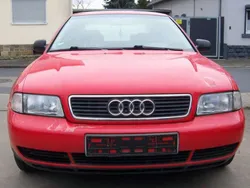 Rot Gebraucht 1995 Audi A4 Limousine | 1.250 €