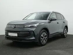 Grau Gebraucht 2024 VW Tiguan Design SUV | 38.089 € (Superpreis)