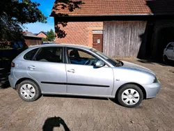 Silber Gebraucht 2003 Seat Ibiza Kleinwagen | 800 € (Guter Preis)