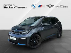 Mineralgrau mit akzent bmw i b Gebraucht 2022 BMW i3 Kleinwagen | 21.907 € (Fairer Preis)