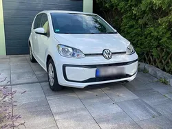 Weiß Gebraucht 2017 VW up! Kleinwagen | 5.590 € (Guter Preis)