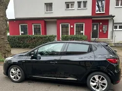 Schwarz Gebraucht 2015 Renault Clio IV Limousine | 7.000 € (Fairer Preis)