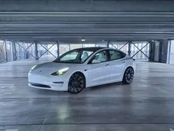 Gebraucht 2021 Tesla Model 3 Performance Limousine | 25.000 € (Guter Preis)