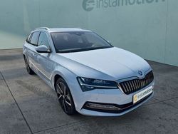 Weiß Gebraucht 2023 Skoda Superb Style Kombi | 45.590 €