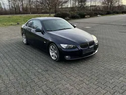 Blau Gebraucht 2007 BMW 330 Coupé | 9.300 € (Guter Preis)