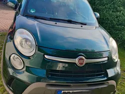 Grün Gebraucht 2013 Fiat 500L Trekking Van / Kleinbus | 6.300 € (Fairer Preis)