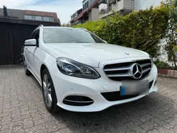 Weiß Gebraucht 2013 Mercedes E200 Kombi | 17.000 €