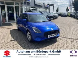 Blau Neu 2025 Suzuki Swift Comfort Limousine | 21.980 €