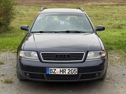 Blau Gebraucht 1999 Audi A6 Limousine | 2.400 € (Fairer Preis)