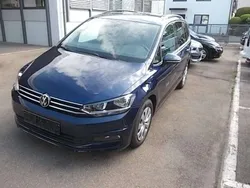 Atlantik blue (metallic) Gebraucht 2024 VW Touran Comfortline Van / Kleinbus | 34.950 € (Fairer Preis)