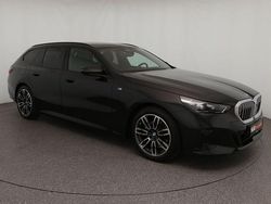 Saphirschwarz Gebraucht 2025 BMW 520 M Sport Kombi | 47.950 € (Fairer Preis)