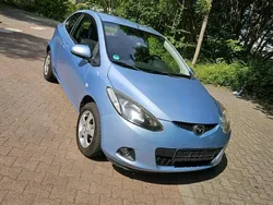 Blau Gebraucht 2008 Mazda 2 Kleinwagen | 1.950 € (Etwas zu teuer)