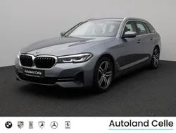 Bluestone metallic c2yschwarz Gebraucht 2022 BMW 520 Sport Line Limousine | 27.998 € (Superpreis)