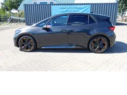 Grau Gebraucht 2022 Cupra Born Kleinwagen | 23.990 € (Guter Preis)
