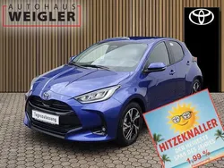 Blau Neu 2025 Toyota Yaris Hybrid Comfort Limousine | 26.670 € (Fairer Preis)