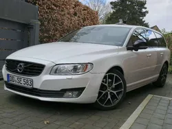 Weiß Gebraucht 2015 Volvo V70 Kombi | 18.500 € (Teuer)