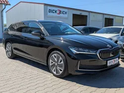 Schwarz Gebraucht 2024 Skoda Superb Selection Limousine | 37.950 € (Superpreis)
