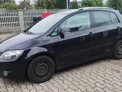 Schwarz Gebraucht 2009 VW Golf Plus Comfortline Van / Kleinbus | 2.400 € (Guter Preis)