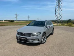 Grau Gebraucht 2022 VW Passat Kombi | 16.950 € (Guter Preis)