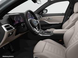 Grau Gebraucht 2024 BMW 330e Kombi | 50.966 €