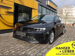 Schwarz Gebraucht 2024 Opel Astra Enjoy Limousine | 21.970 € (Guter Preis)