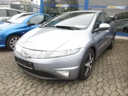 Grau Gebraucht 2009 Honda Civic Sport Limousine | 7.990 € (Etwas zu teuer)