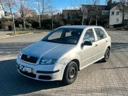 Silber Gebraucht 2004 Skoda Fabia Kleinwagen | 350 € (Superpreis)