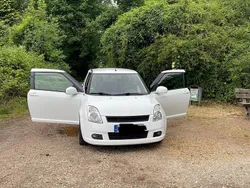 Weiß Gebraucht 2006 Suzuki Swift Kleinwagen | 2.000 € (Etwas zu teuer)