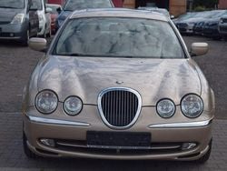 Braun Gebraucht 1999 Jaguar S-Type Executive Limousine | 3.999 € (Etwas zu teuer)