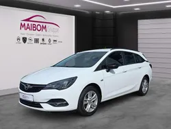 Weiß Gebraucht 2021 Opel Astra Edition Kombi | 15.290 € (Fairer Preis)