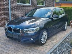 Schwarz Gebraucht 2015 BMW 118 Sport Line Kleinwagen | 13.450 € (Teuer)