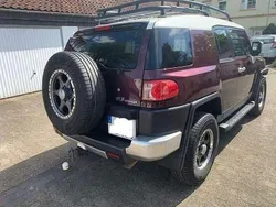 Rot Gebraucht 2007 Toyota FJ Cruiser SUV | 20.999 €