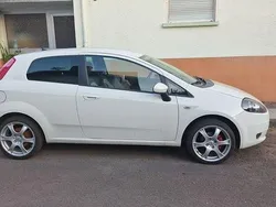 Weiß Gebraucht 2009 Fiat Grande Punto Racing Kleinwagen | 2.900 € (Fairer Preis)
