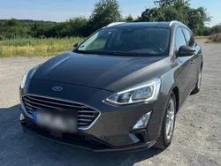Grau Gebraucht 2019 Ford Focus Cool & Connect Kombi | 9.000 € (Superpreis)