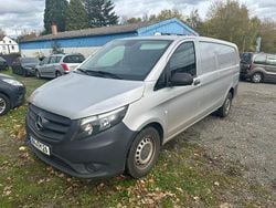 Silber Gebraucht 2016 Mercedes Vito Van / Kleinbus | 9.500 €