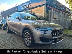 Grau Gebraucht 2018 Maserati Levante SUV | 41.990 € (Superpreis)