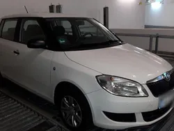 Weiß Gebraucht 2014 Skoda Fabia Cool Edition Kleinwagen | 4.500 € (Superpreis)