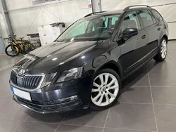 Schwarz Gebraucht 2018 Skoda Octavia Kombi | 12.995 € (Guter Preis)