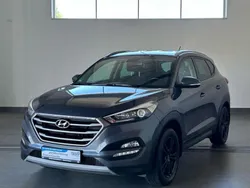 Grau Gebraucht 2017 Hyundai Tucson Trend SUV | 15.300 € (Fairer Preis)