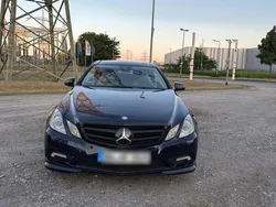 Blau Gebraucht 2011 Mercedes E350 Coupé | 11.000 € (Fairer Preis)