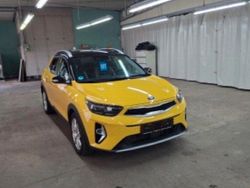 Gelb Gebraucht 2021 Kia Stonic Spirit SUV | 15.490 € (Fairer Preis)