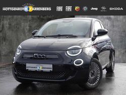 Schwarz Gebraucht 2022 Fiat 500e Icon Limousine | 17.990 € (Fairer Preis)