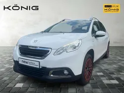 Weiß Gebraucht 2016 Peugeot 2008 Urban Move SUV | 8.499 € (Guter Preis)