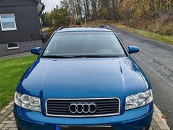 Blau Gebraucht 2003 Audi A4 Kombi | 1.300 € (Superpreis)