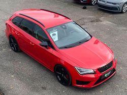 Emocionrot Gebraucht 2015 Seat Leon ST Kombi | 17.400 €