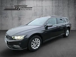 Grau Gebraucht 2023 VW Passat Business Kombi | 28.790 €