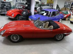 Rot Gebraucht 1963 Jaguar E-Type Cabrio | 129.950 €