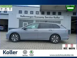 Grau Gebraucht 2024 VW Golf VIII Goal Kombi | 29.570 €