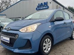 Blau Gebraucht 2017 Hyundai i10 Classic Kleinwagen | 8.499 € (Fairer Preis)
