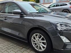 Schwarz Gebraucht 2021 Ford Focus Kombi | 13.200 € (Guter Preis)